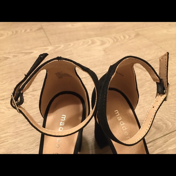 Madden Girl Black Ankle Strap Heels ✨ - Picture 7 of 7